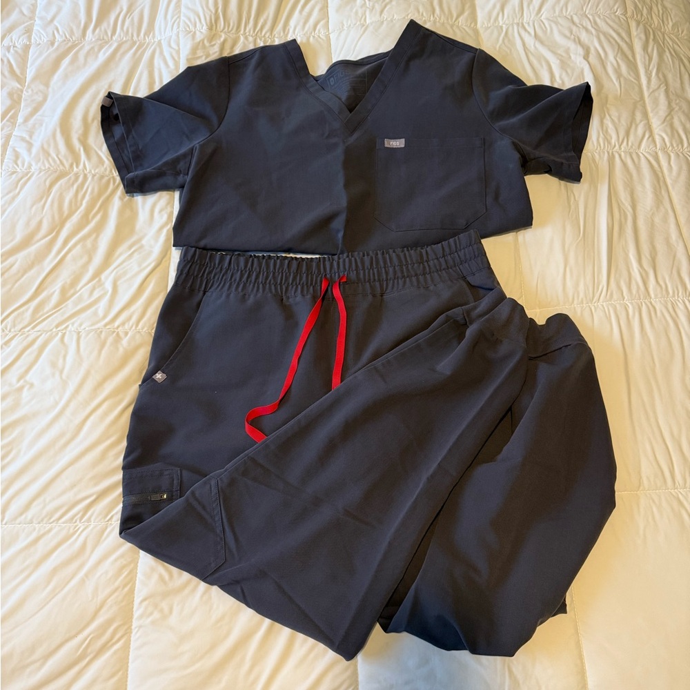 Figs charcoal high waisted jogger scrub set